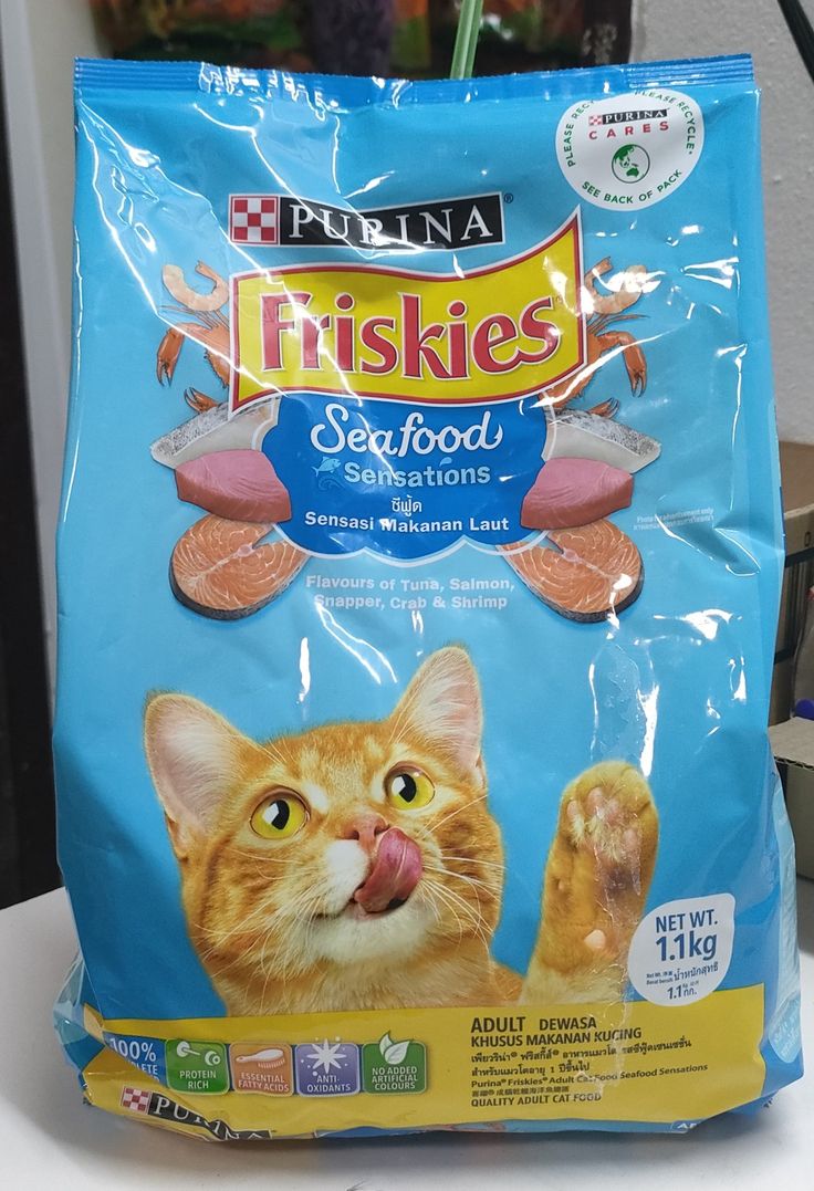 Friskies 1.1kg (ฟ้า) Seafood ซีฟู๊ด รสปลาทะเล